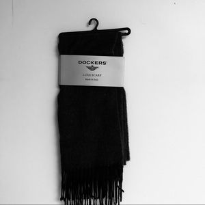 Dockers Max-Warmth Charcoal Scarf